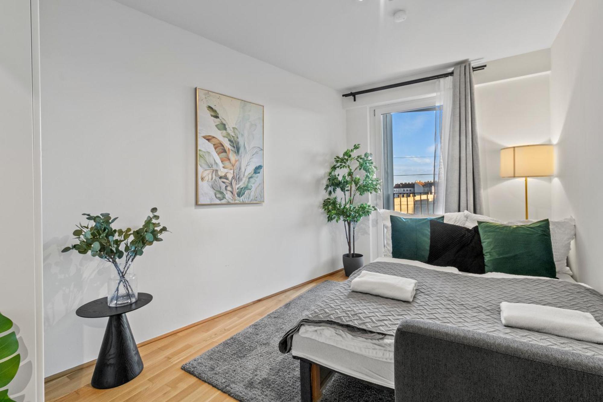 Balcony Apartment I 50 M² I Near City Center Виена Екстериор снимка