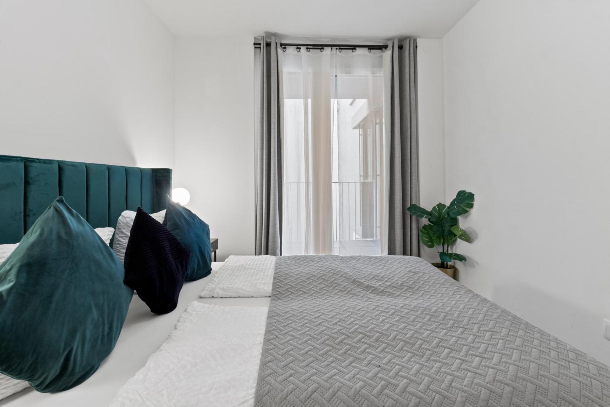 Balcony Apartment I 50 M² I Near City Center Виена Екстериор снимка