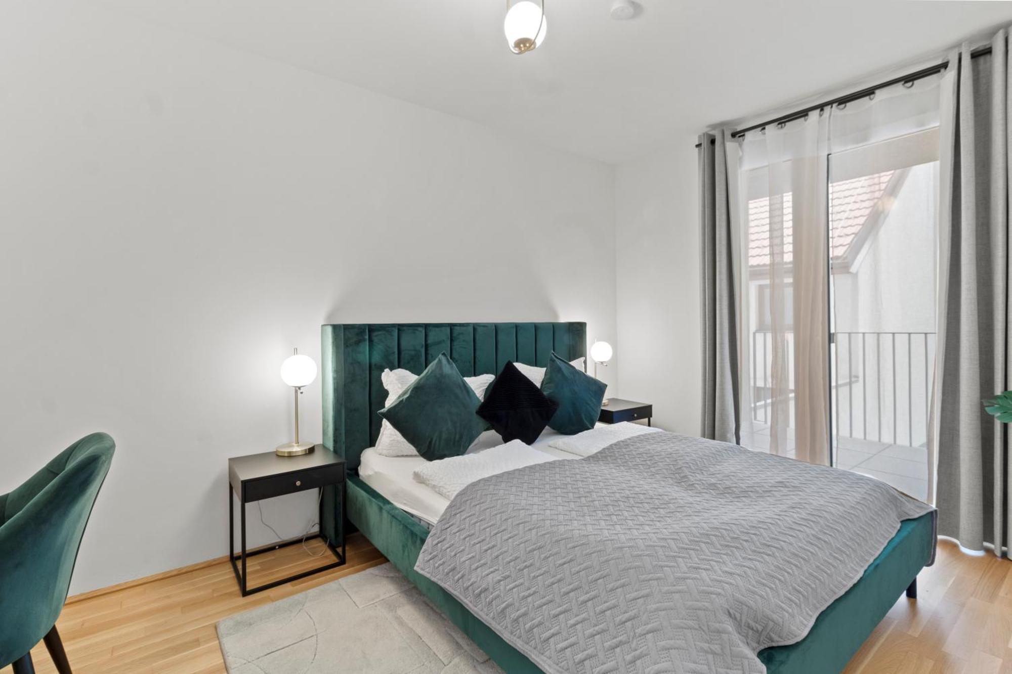 Balcony Apartment I 50 M² I Near City Center Виена Екстериор снимка